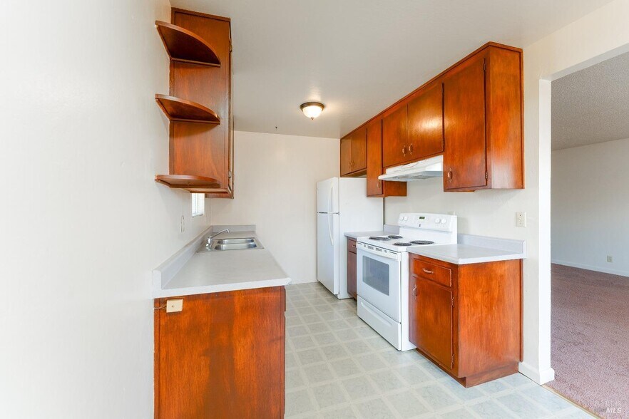 More Photos Of 649 Leslie St, Ukiah Apartments For Sale
