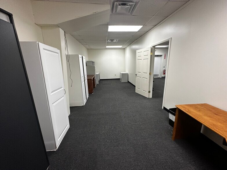 More Photos Of 797 Cool Spring Rd, Mingo Junction Office For Lease