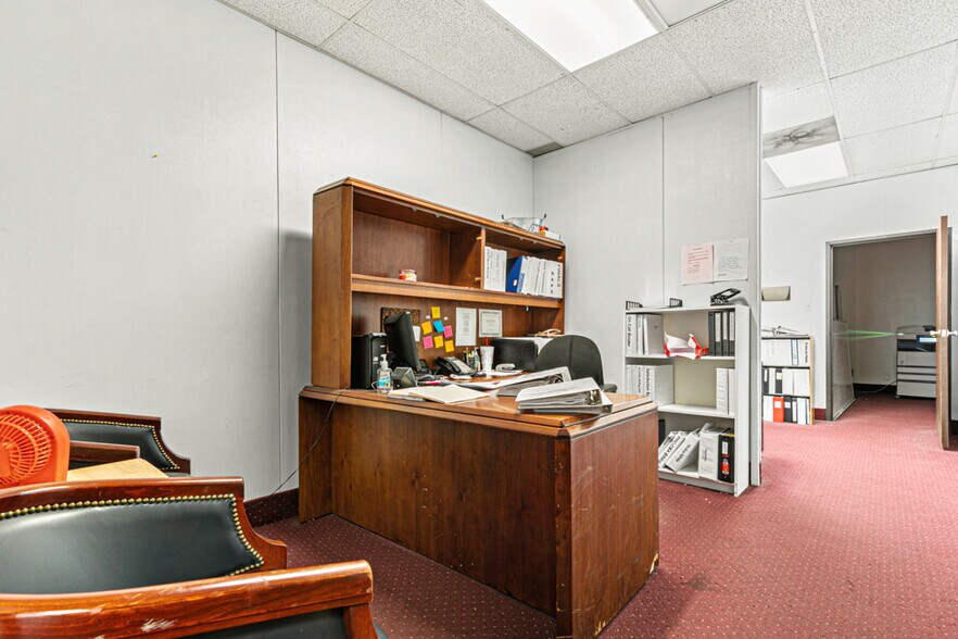 More Photos Of 1301 Northwest Hwy, Garland Office For Sale
