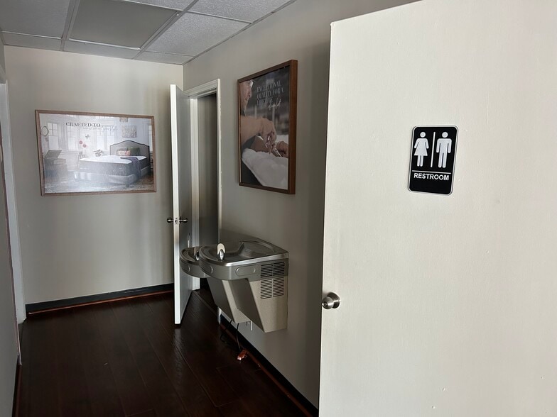 More Photos Of 7380 Spout Springs Rd, Flowery Branch Unknown For Lease
