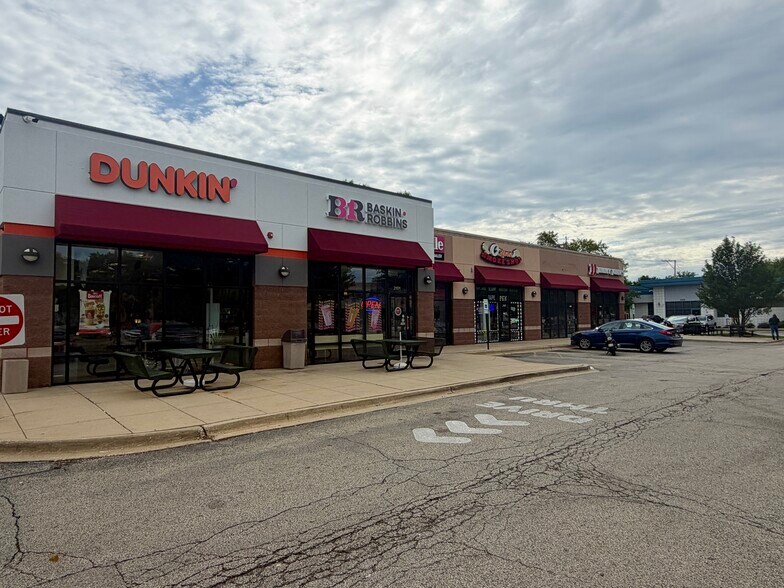 More Photos Of 2101-2109 Sheridan Rd, Zion Unknown For Lease