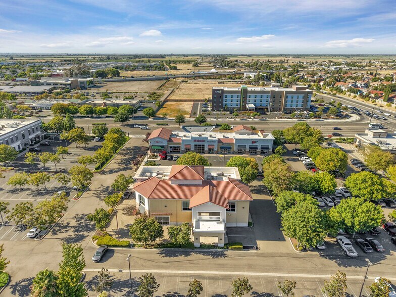 More Photos Of 2140 W Grant Line Rd, Tracy Office For Sale