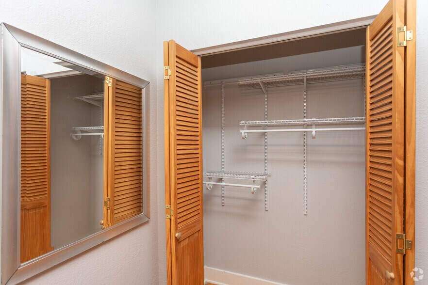 More Photos Of 117-127 W Grant St, Minneapolis Apartments For Lease