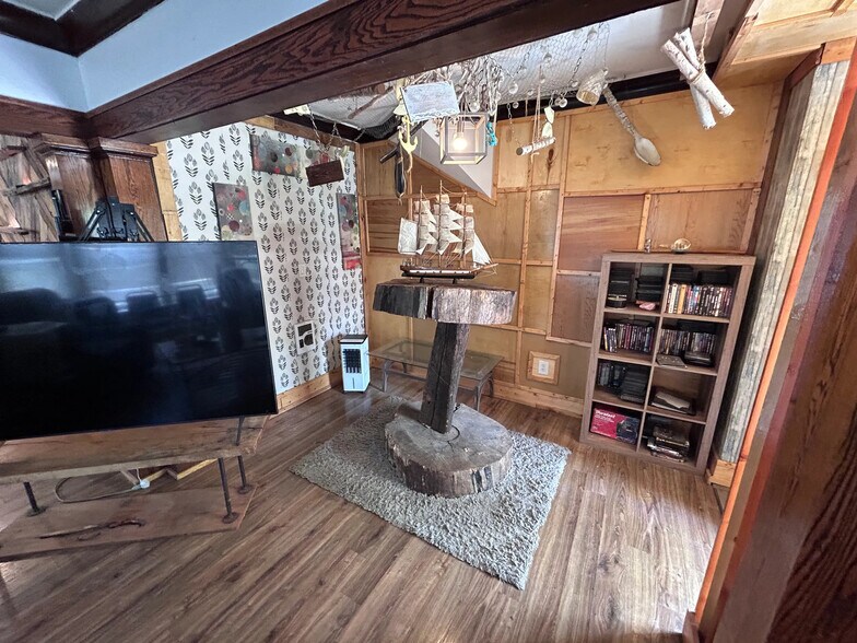 More Photos Of 3746 W Sarnow St, Milwaukee Apartments For Sale