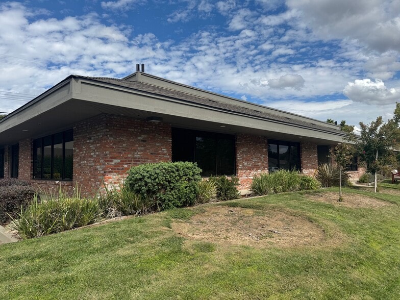 More Photos Of 1817 Maryal Dr, Sacramento Office For Sale