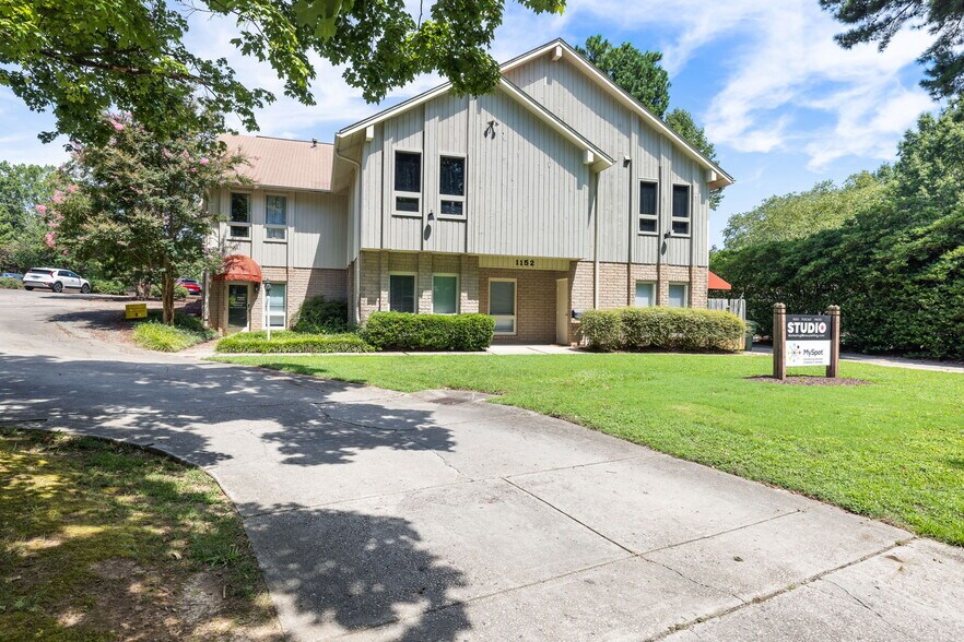 Primary Photo Of 1152 Executive Cir, Cary Medical For Lease