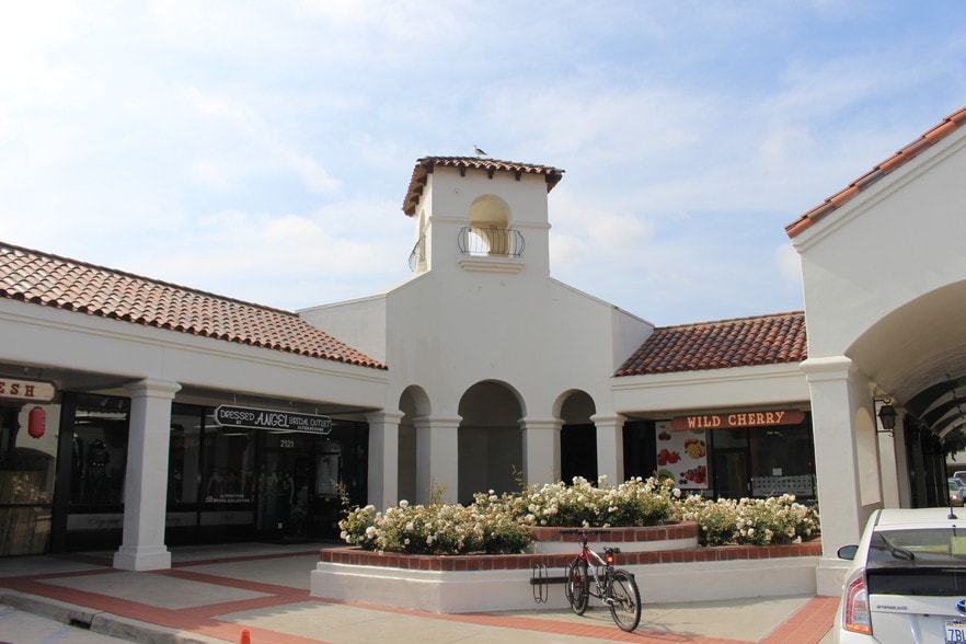 More Photos Of 2101 Pickwick Dr, Camarillo Storefront Retail Office For Sale