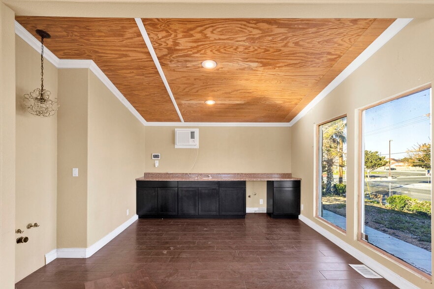 More Photos Of 16088 Outer Bear Valley Rd, Victorville Office For Lease