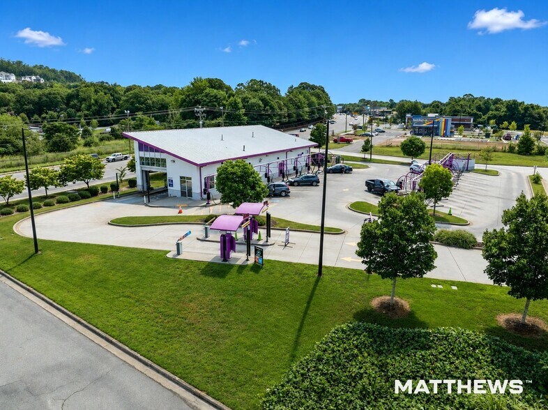 Primary Photo Of 3107 N Pleasantburg Dr, Greenville Carwash For Sale