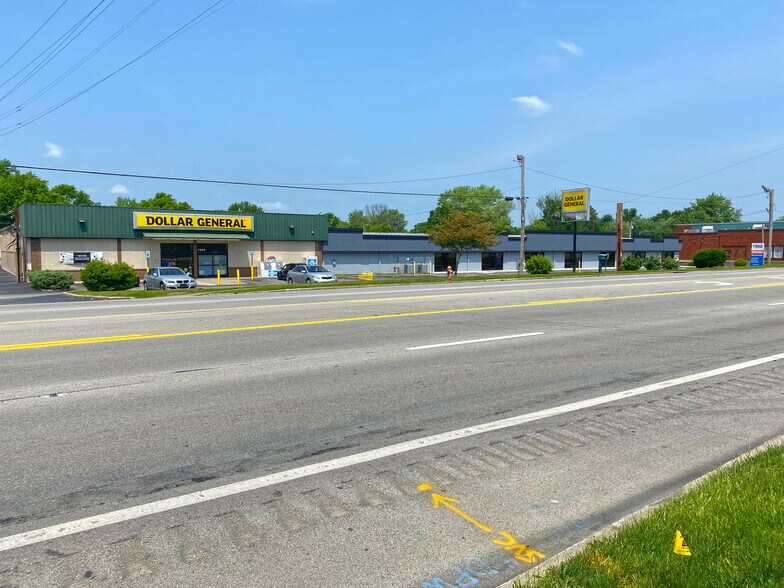 More Photos Of 7846 Dixie Hwy, Louisville Storefront For Lease