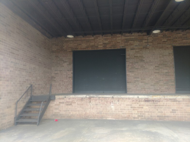 More Photos Of 1101 W D St, North Wilkesboro Warehouse For Lease