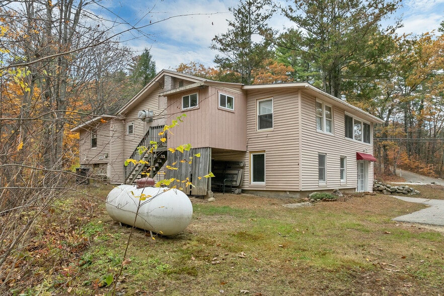 More Photos Of 136 Daniel Webster Hwy, Meredith General Retail For Sale