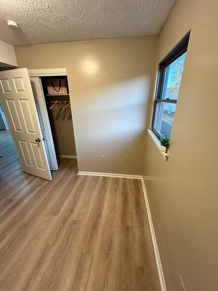More Photos Of 1500-1508 Lincoln Way, McKeesport Storefront Retail Residential For Sale
