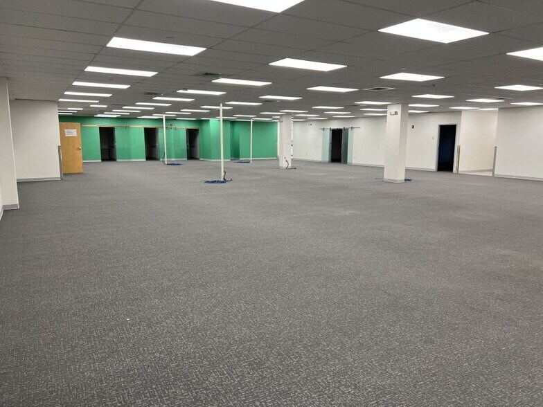More Photos Of 16 Commercial St, Branford Research And Development For Lease