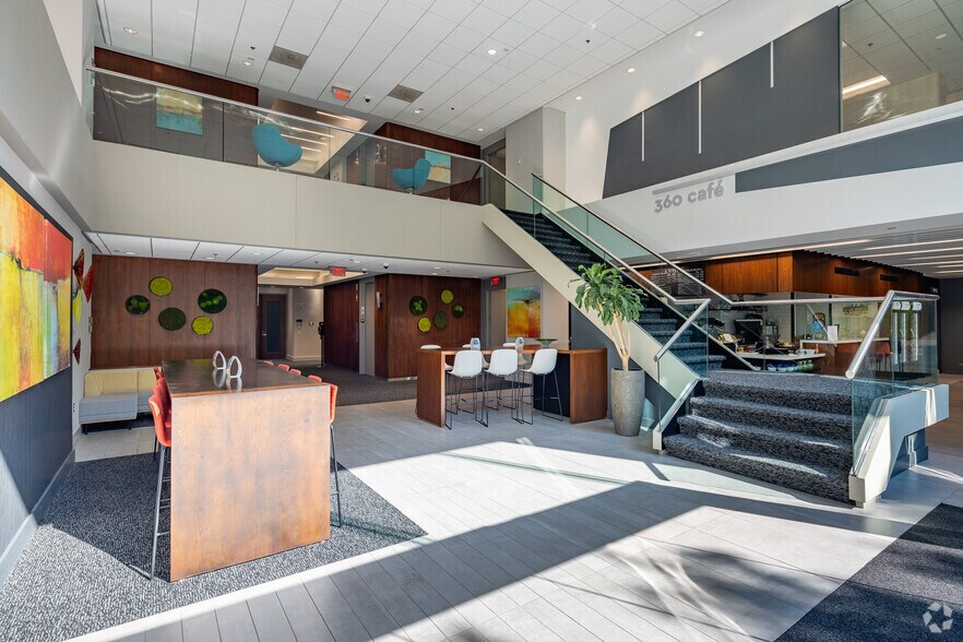 More Photos Of 210 Interstate N Pky SE, Atlanta Unknown For Lease