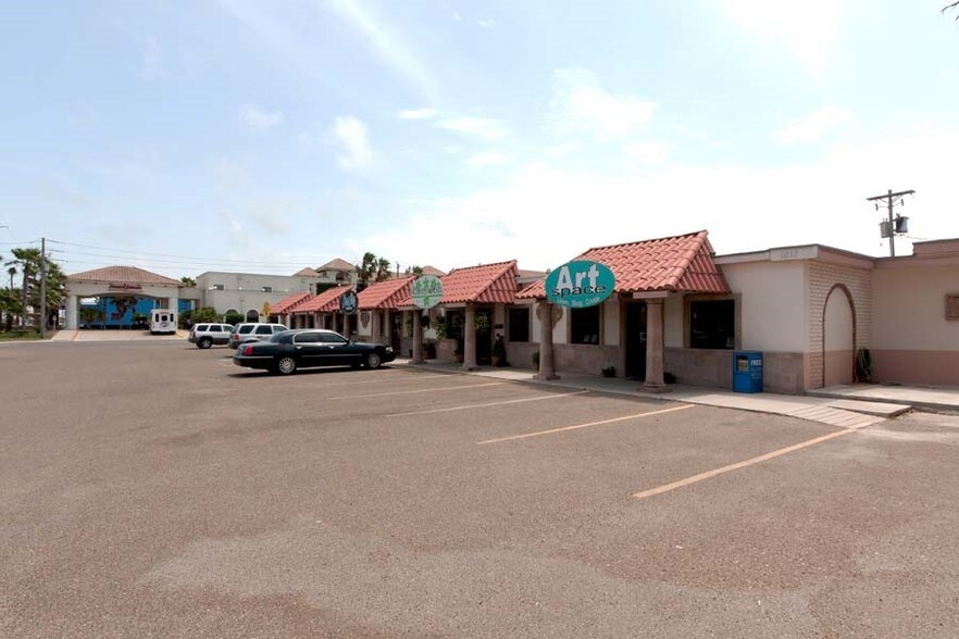 More Photos Of 1817 Padre Blvd, South Padre Island Freestanding For Lease
