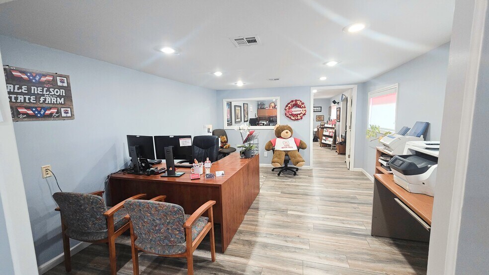 More Photos Of 1801 S National, Fort Scott Convenience Store For Sale