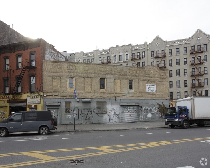 More Photos Of 373 S 1st St, Brooklyn Storefront Retail Office For Sale