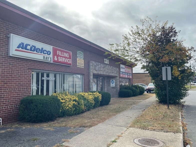 Primary Photo Of 130 County Courthouse Rd, Garden City Park Warehouse For Lease