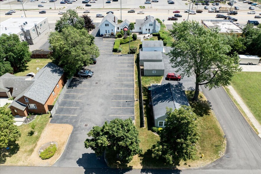 More Photos Of 7158 Transit Rd, Buffalo Freestanding For Sale
