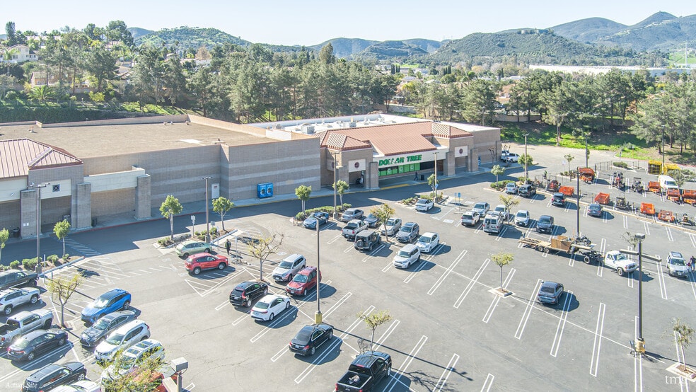More Photos Of 1580 W Valley Pky, Escondido General Retail For Sale