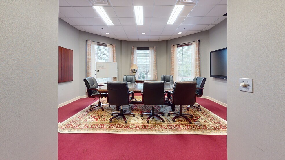 More Photos Of 500 Plantation Park Dr, Loganville Office For Lease