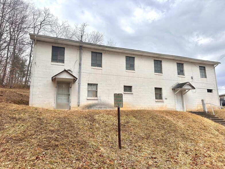 More Photos Of 105 Smith St, Beckley Religious Facility For Sale