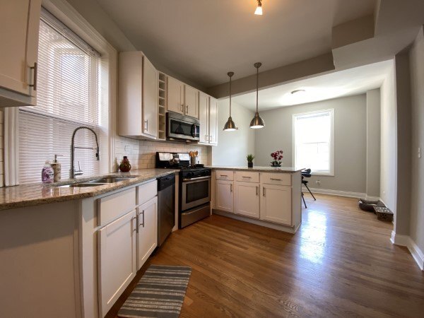 More Photos Of 4401-4403 N Clark St, Chicago Apartments For Lease