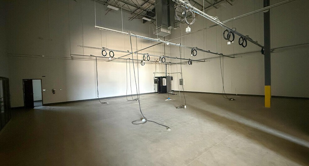 More Photos Of 2933 S Elm Ave, Fresno Industrial For Sale