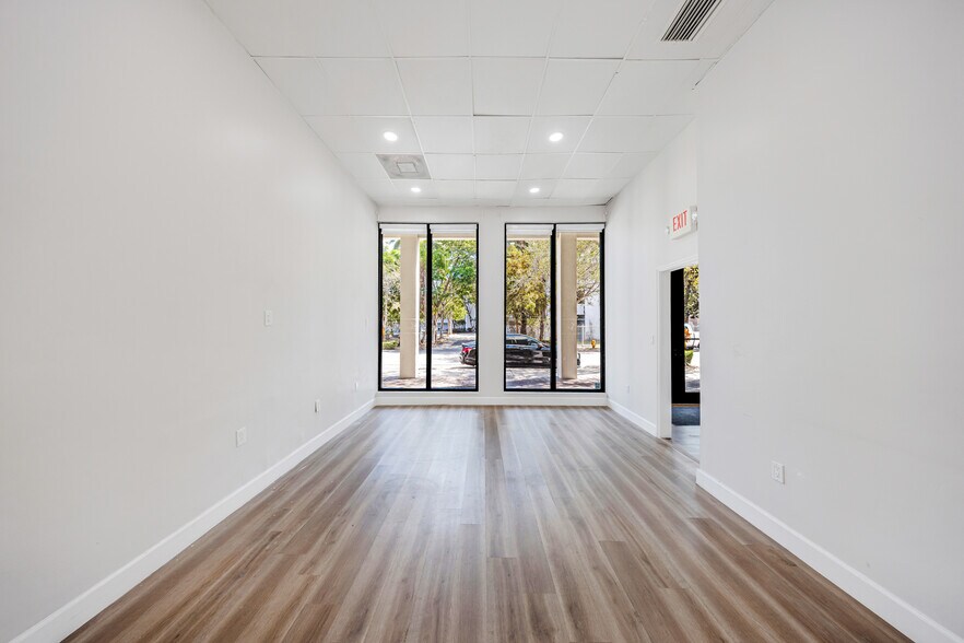 More Photos Of 17225 S Dixie Hwy, Palmetto Bay Storefront Retail Office For Lease