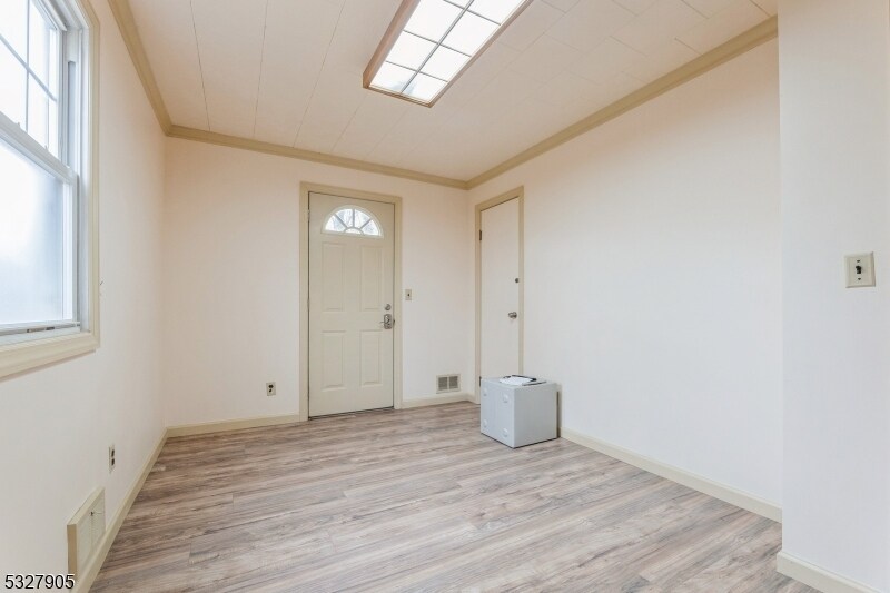 More Photos Of 194 Eagle Rock Ave, Roseland Office For Sale