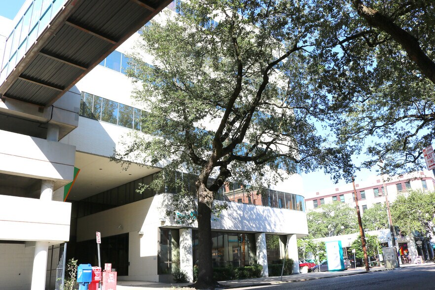 More Photos Of 3525 Prytania St, New Orleans Medical For Sale
