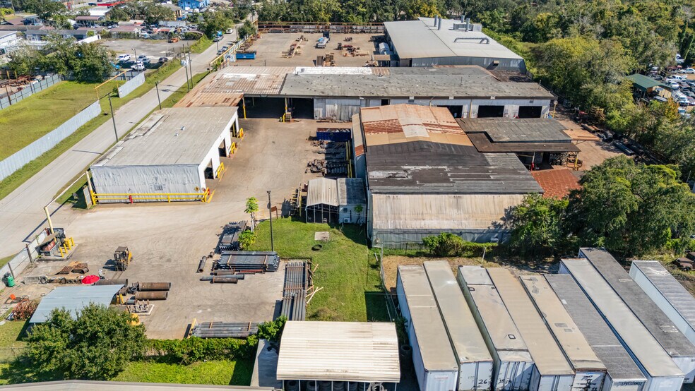 More Photos Of 204 5th St, Orlando Industrial For Sale