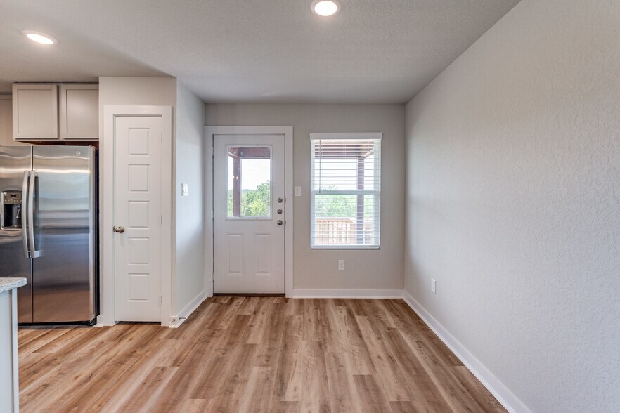 More Photos Of 723-735 Abigail Aly, San Antonio Multifamily For Sale