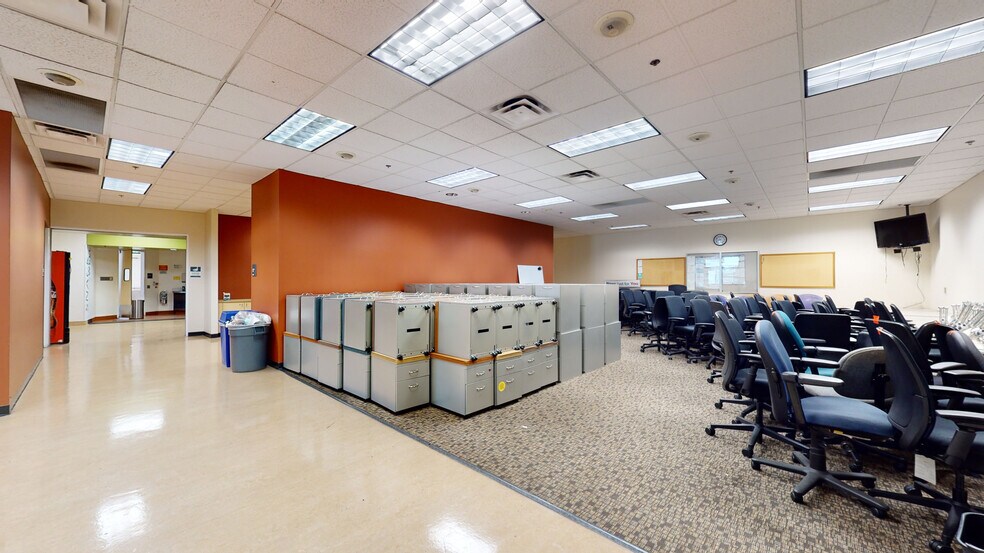 More Photos Of 2080 E 20th St, Chico Office For Lease