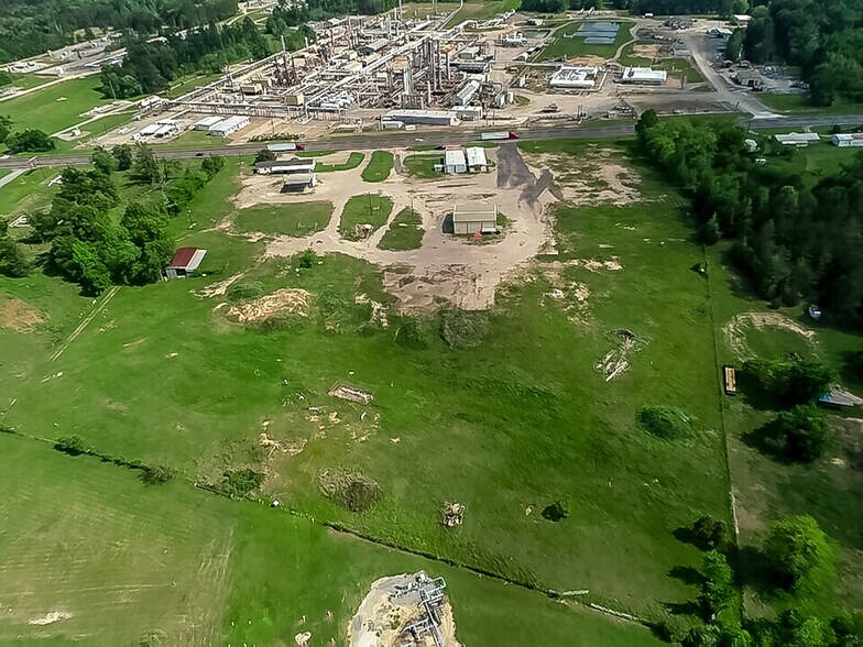 More Photos Of 2617 US Highway 79 N, Carthage Industrial For Sale