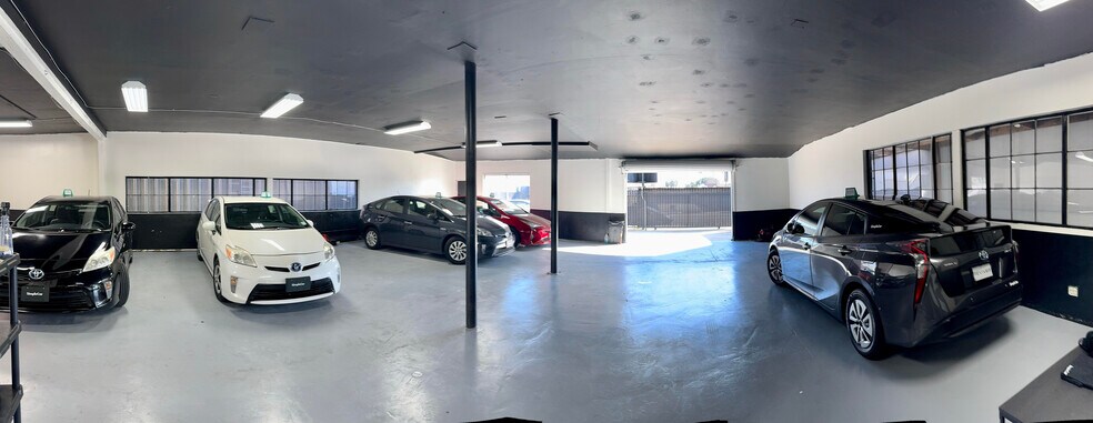 More Photos Of 3121 W Jefferson Blvd, Los Angeles Storefront Retail Office For Lease