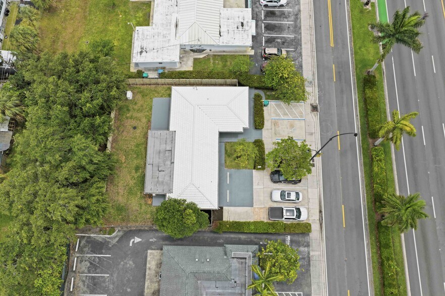 More Photos Of 940 State Road 7, Fort Lauderdale Office For Sale
