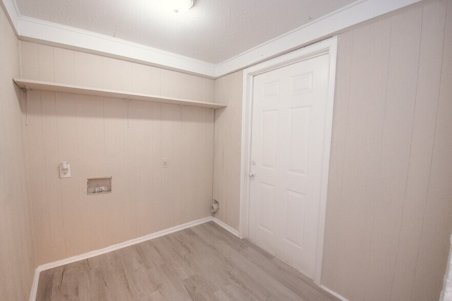 More Photos Of 707 W Phifer St, Monroe Apartments For Sale