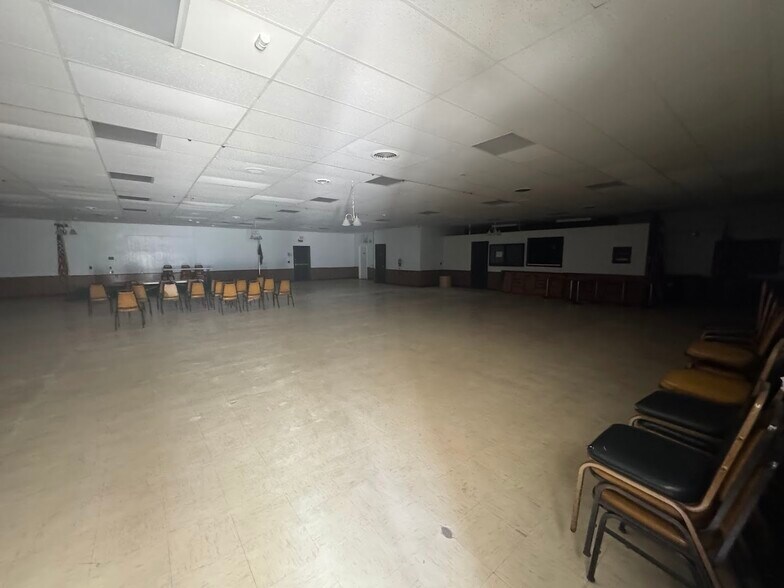 More Photos Of 534 S Beltline Blvd, Columbia Flex For Sale