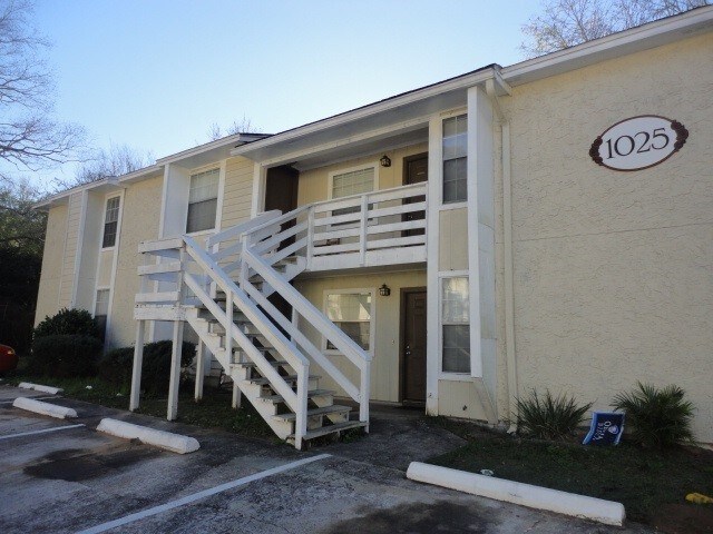 More Photos Of 1025 Crossing Brook Way, Tallahassee Apartments For Sale