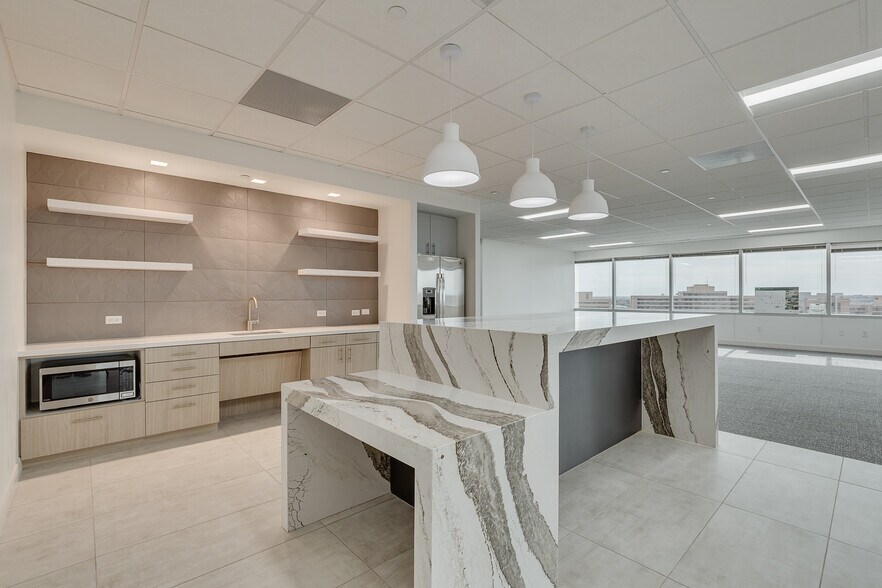 More Photos Of 7557 Rambler Rd, Dallas Office For Lease