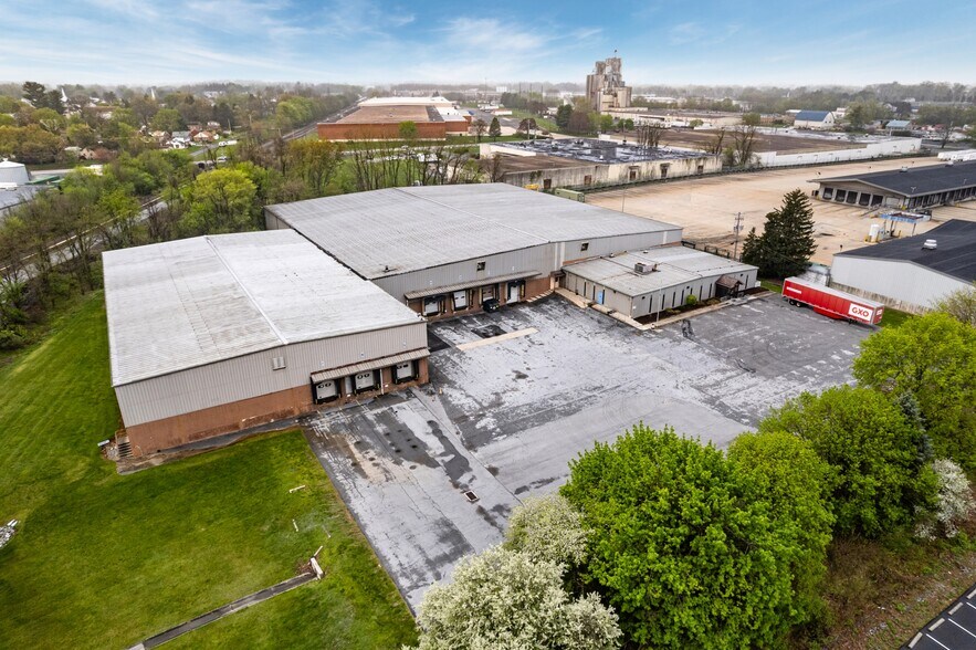 Primary Photo Of 485 Terminal St, Camp Hill Distribution For Lease