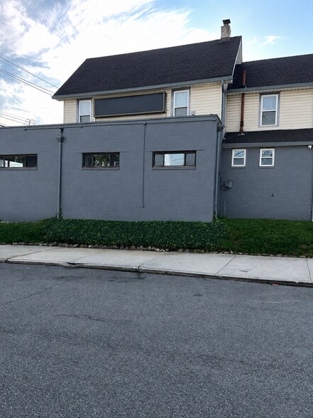 More Photos Of 1168 Forest Ave, Staten Island General Retail For Sale