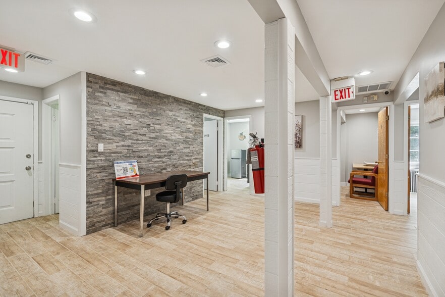 More Photos Of 69 County Road 516, Old Bridge Office For Lease