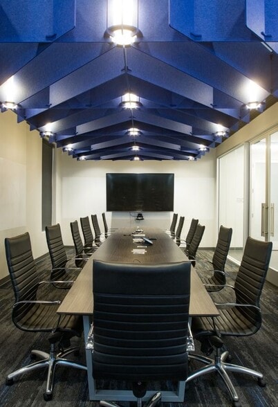 More Photos Of 500 Navarro St, San Antonio Office For Lease