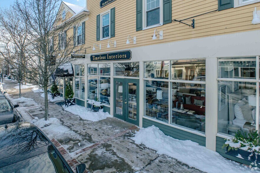 More Photos Of 60 Railroad Ave, South Hamilton Office For Lease