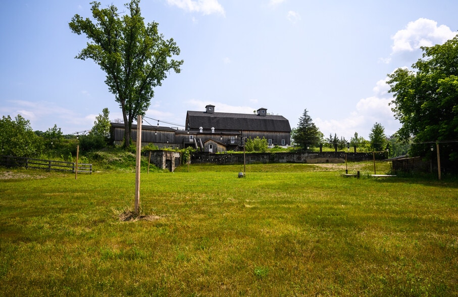 More Photos Of 98 Ryan Rd, Pine Plains Freestanding For Sale