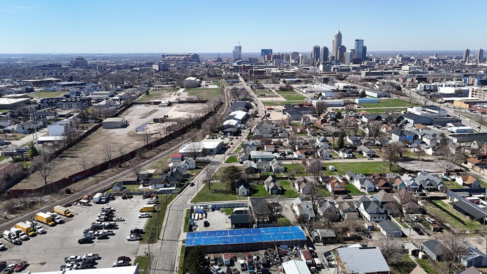 More Photos Of 1628 E Bates St, Indianapolis Warehouse For Sale