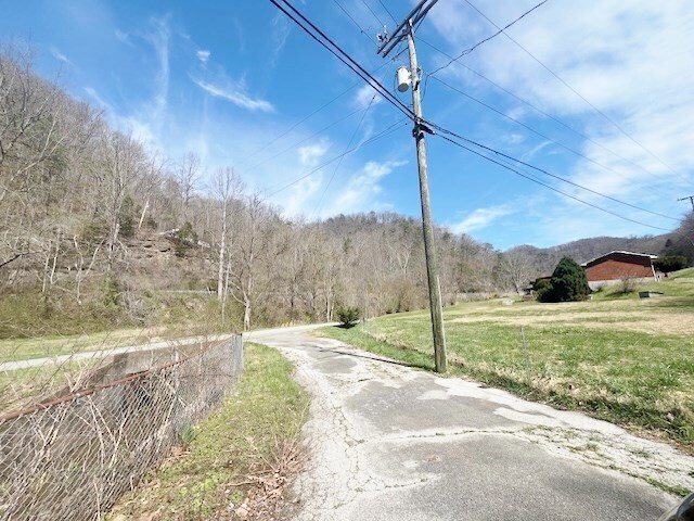 More Photos Of 151 Old Ferrells Creek Lane, Belcher Religious Facility For Sale